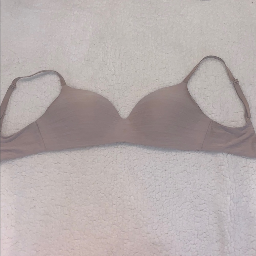 Victoria’s Secret T-shirt bra